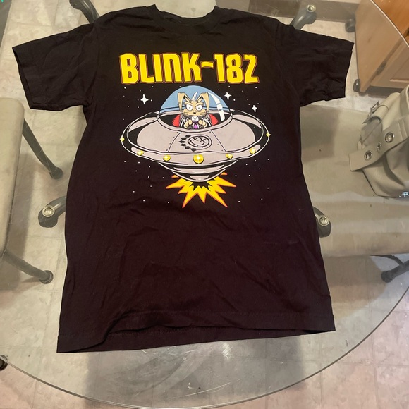 Blink-182 Black Graphic T-Shirt - Picture 1 of 3